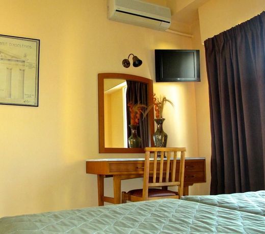 Evripides Hotel