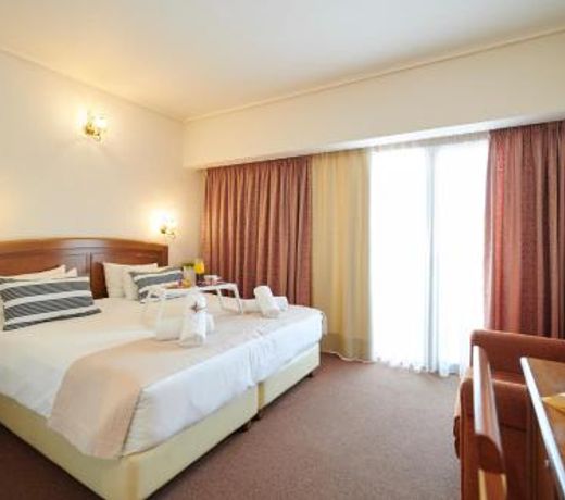 Crystal City Hotel