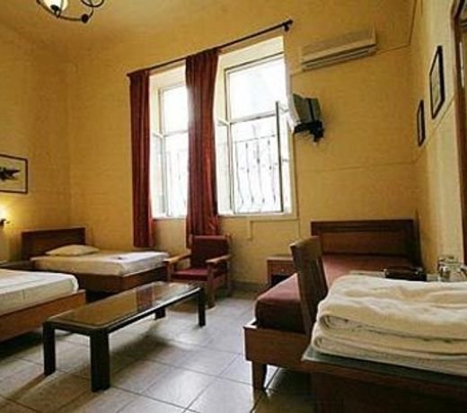 Lena Hotel