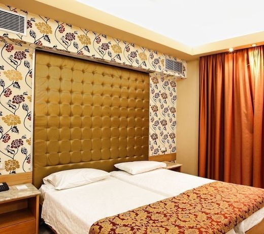 Kastro Hotel