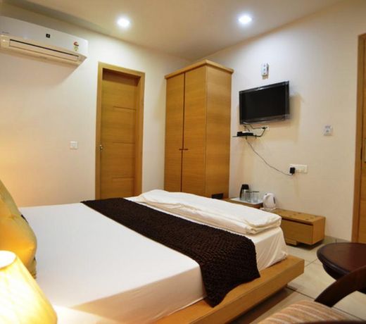 Hotel JPS Residency