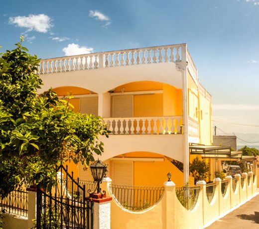 Bella Vista Beach Hotel