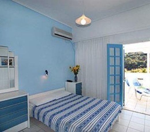 Kerame Studios & Apartments