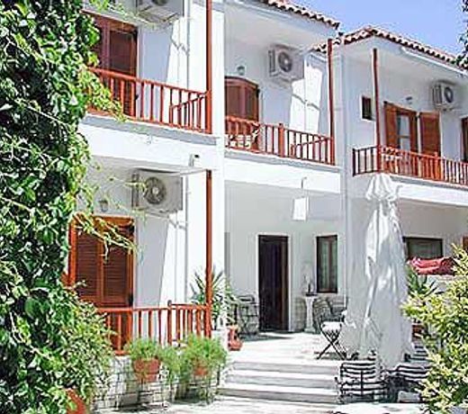Pothos Hotel