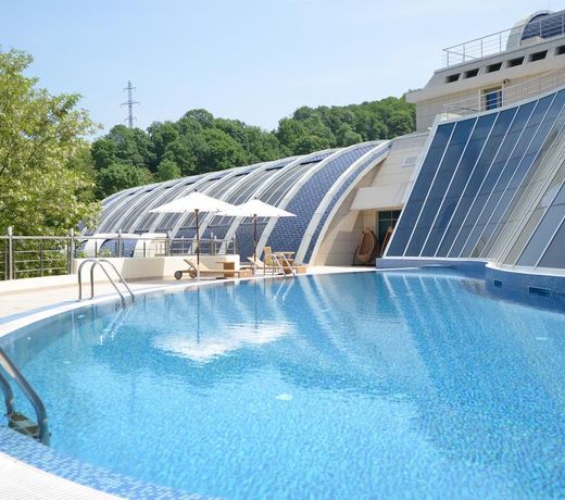 Mercury Resort