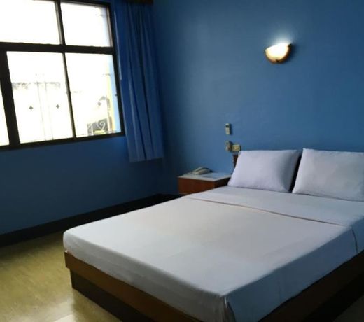 Laemthong Hotel