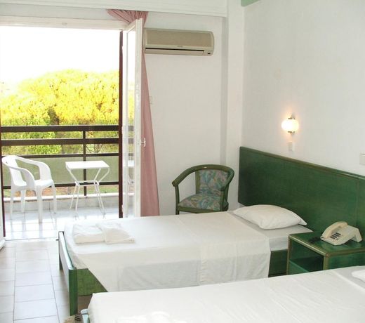 Irinna Hotel
