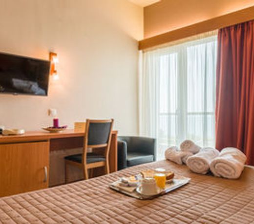 Queen Olga Hotel
