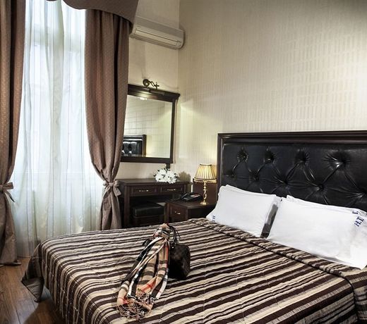 Tourist Hotel
