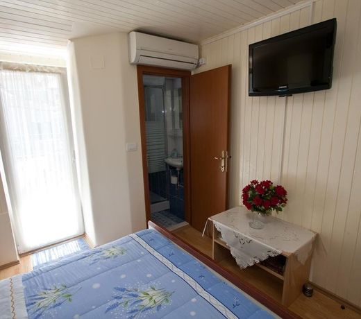 Rooms Ana