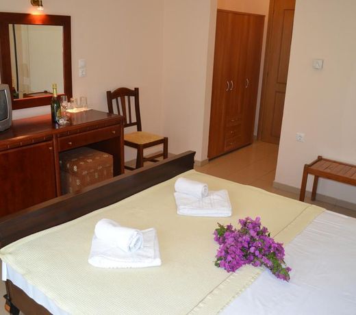 Filoxenia Hotel