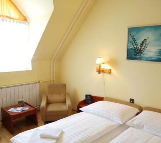 Hotel Bara Junior