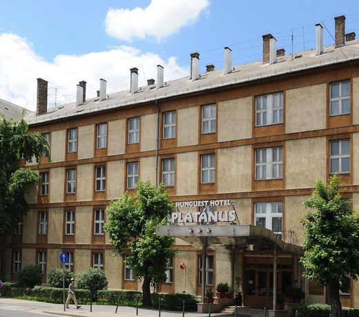HUNGUEST HOTEL PLATANUS