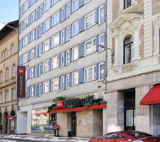 Ibis Budapest City