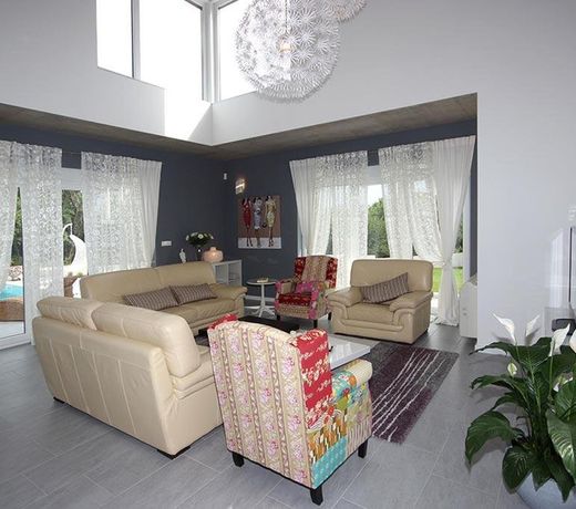 Villa Elegant