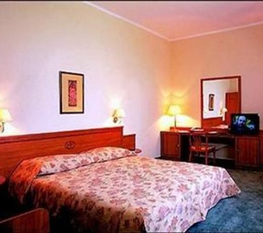Hotel Millennium