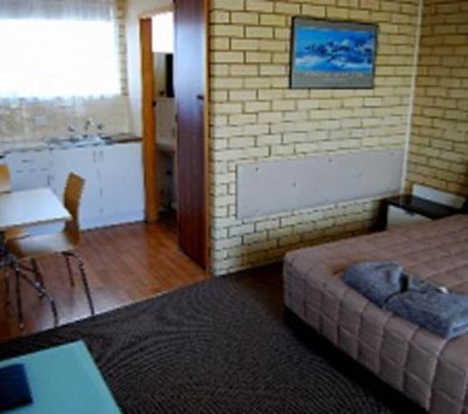 Coastal Comfort Motel
