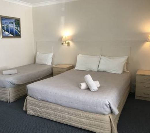 Holiday Lodge Motor Inn