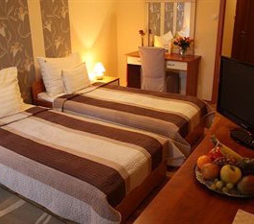 Dóm Hotel