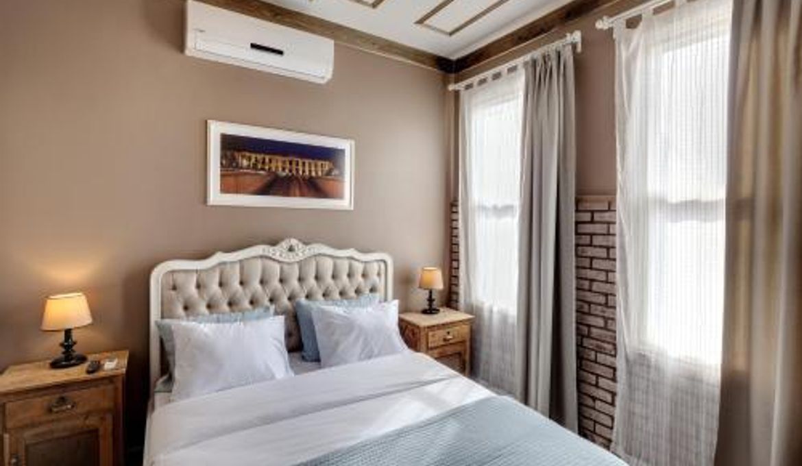 Loka Suites