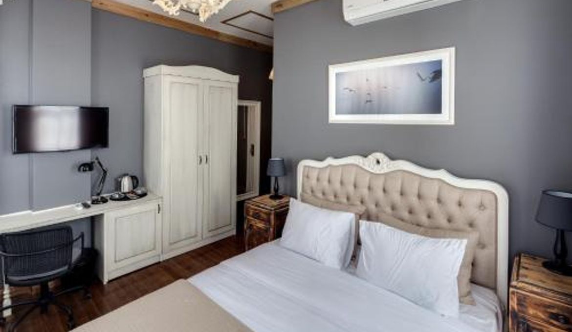 Loka Suites