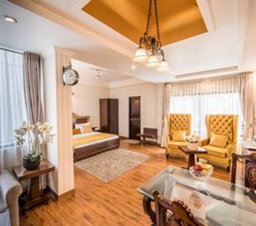 Rockland Hotel, C.R Park