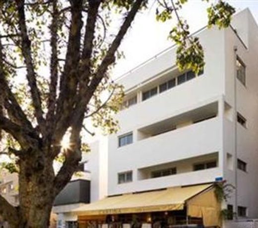 The Rothschild 71 Hotel