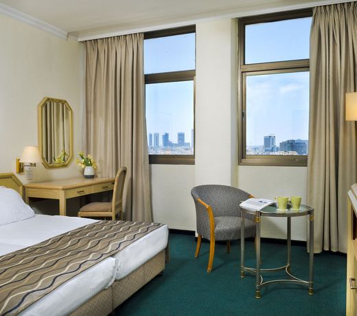 Deborah Hotel