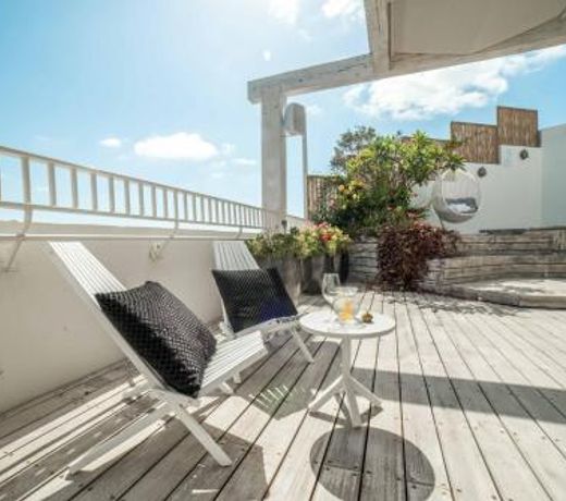 Sea Executive Suites