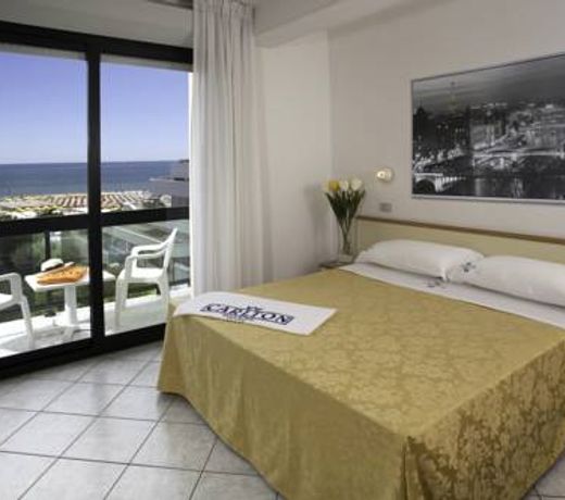 Hotel Carlton