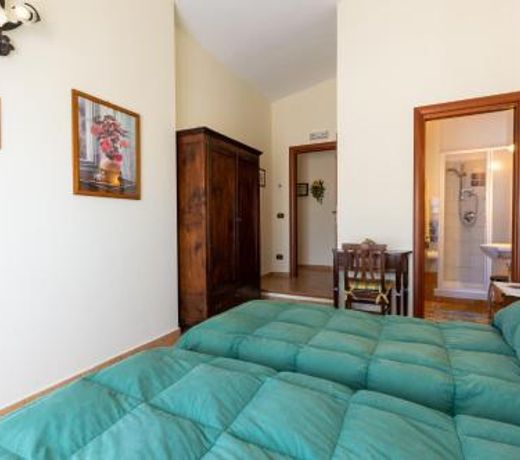 Casa Fiorita Bed & Breakfast
