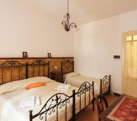 PICCOLO GELLIA - BED & BREAKFAST