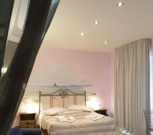 Elisart Guest House