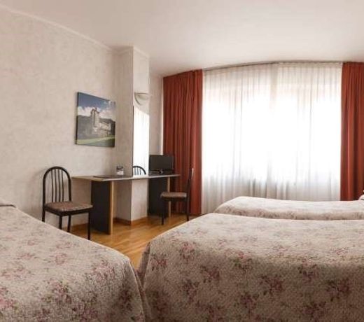 OMAMA Hotel