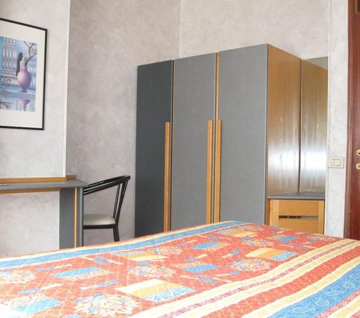 OMAMA Hotel