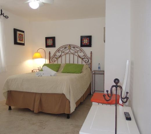 Casa de las Conservas Bed and Breakfast