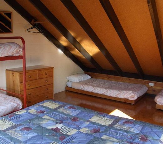 Ossies Motels and Chalets