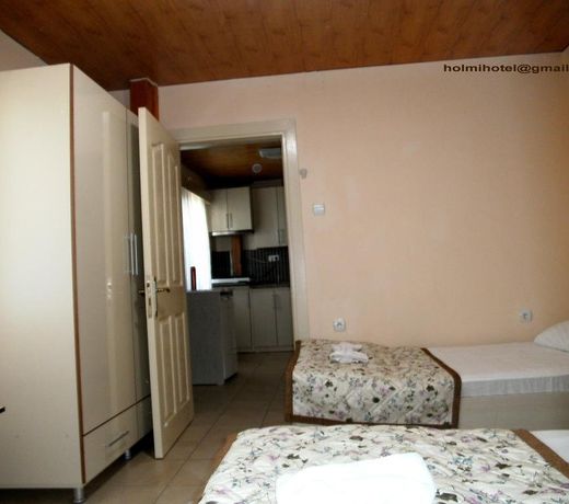 HOLMI PANSIYON