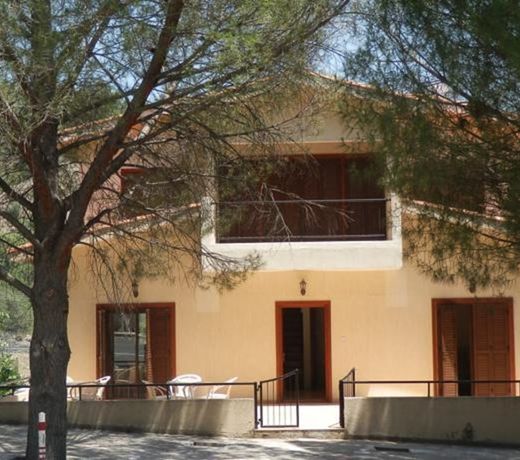 Pera Pedi House
