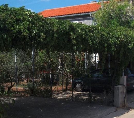 GUEST HOUSE MACA