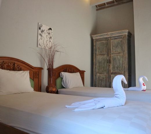 Louto Dmell Guesthouse