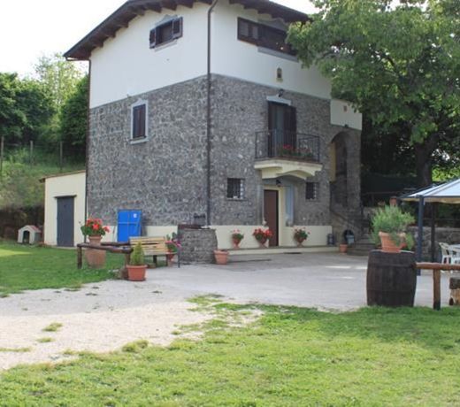 IL CASALE DI LUSI