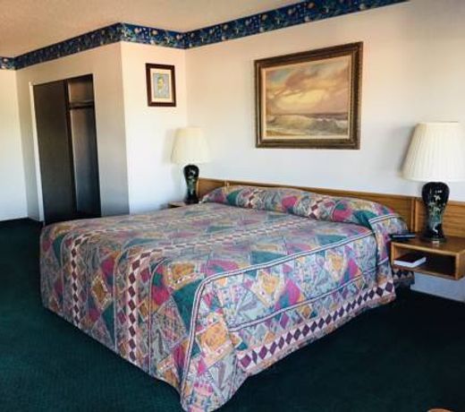 Captain John's Motel