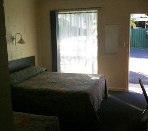 Central Point Motel
