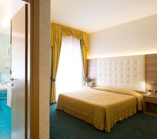 Hotel Capri