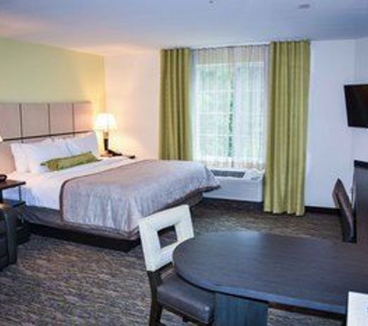 Candlewood Suites Columbus-Northeast, an IHG Hotel