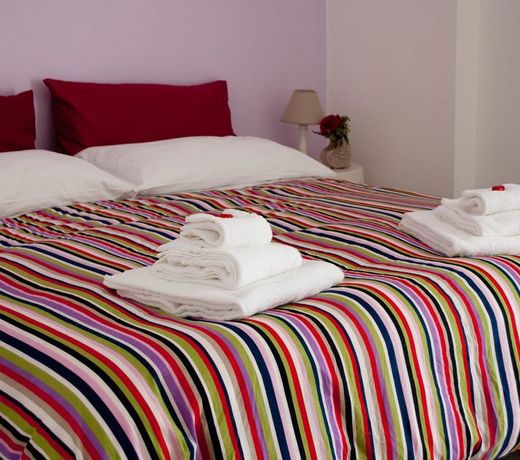 Melo Accommodations