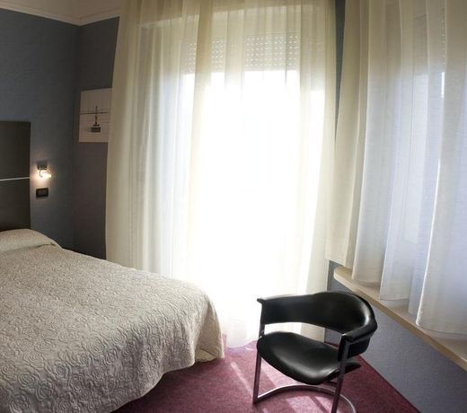 Residence & Suites