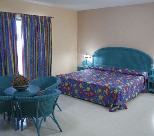 Hotel Los Delfines