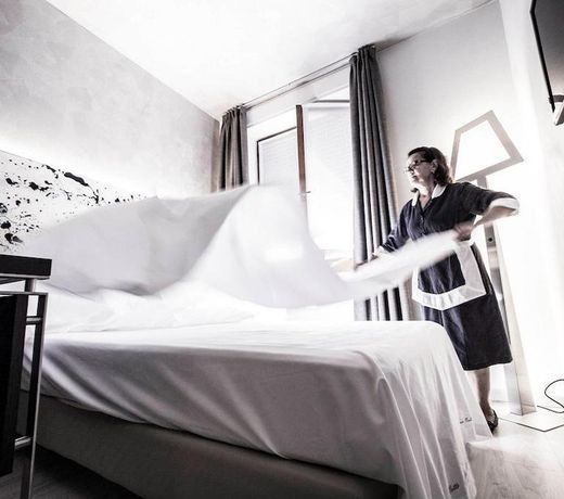 Arli Hotel Business and Wellness